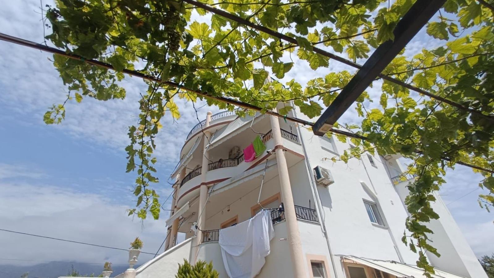 Apartments Rudi Orikum Eksteriør bilde